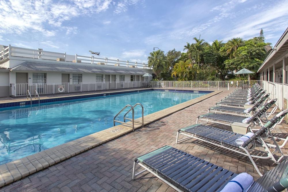 Days Inn By Wyndham Miami Airport North Miami Springs Eksteriør bilde