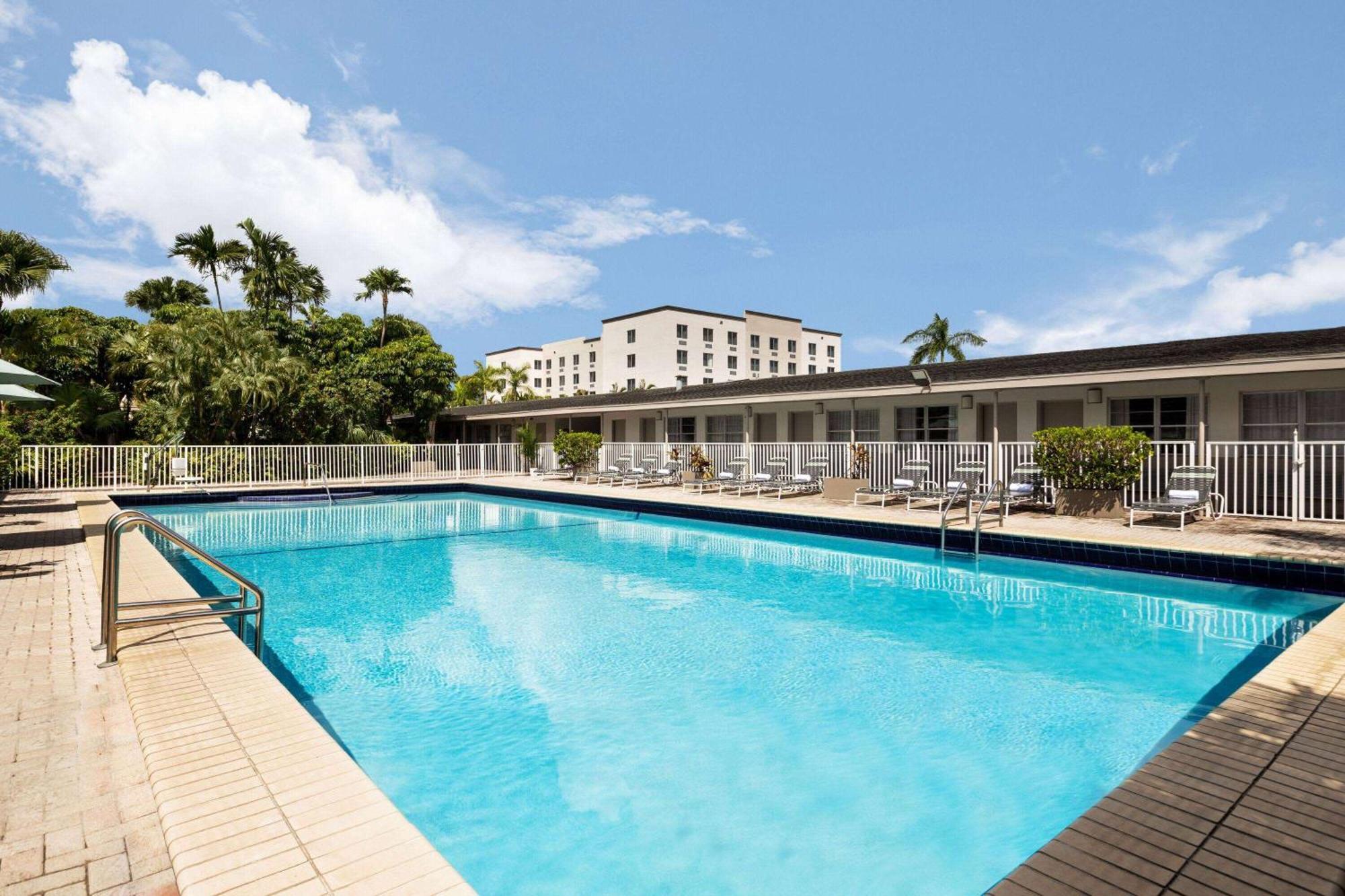 Days Inn By Wyndham Miami Airport North Miami Springs Eksteriør bilde